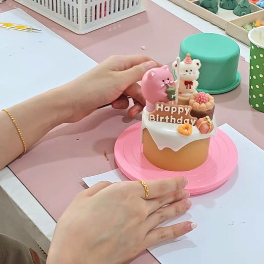 Whole Cake Candle Class